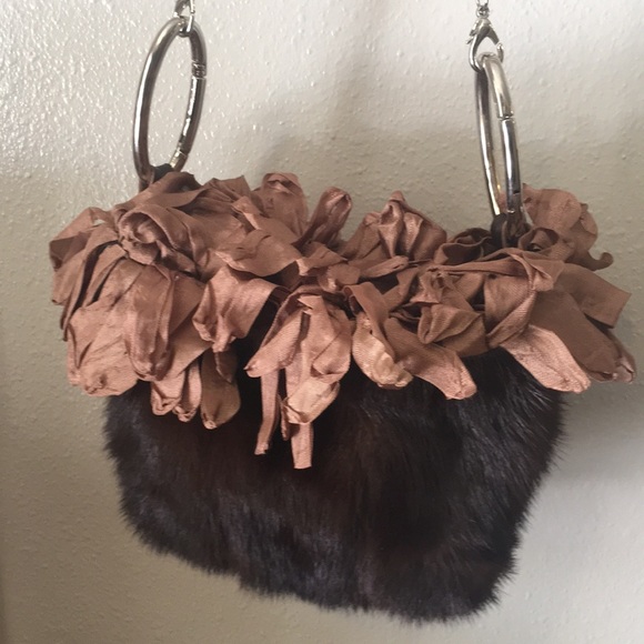 Phoebe and Josephine Handbag - Picture 4 of 14